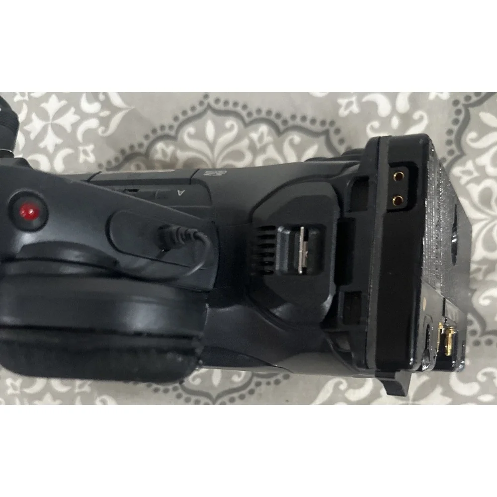 JVC GY-HM750U Camcorder Body Pro HD Solid State HM750 Camera w/ Canon